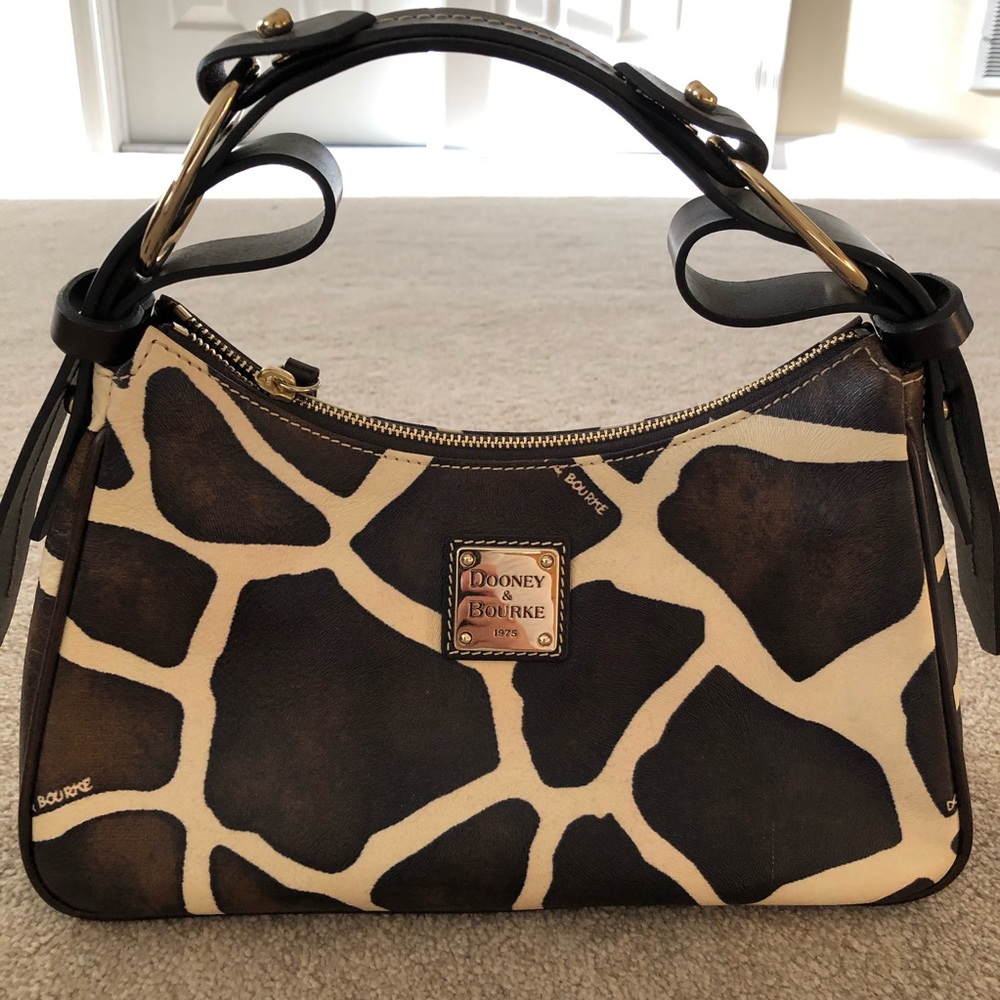 NWOT Dooney & Bourke Medium Hobo
